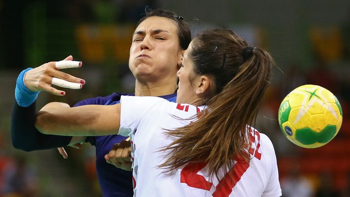 romênia x espanha; handebol feminino; olimpíada 2016; Cristina Neagu (Foto: REUTERS/Marko Djurica)