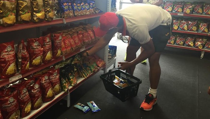 Nadal vai às compras (Foto: Thierry Gozzer/ Globoesporte.com)