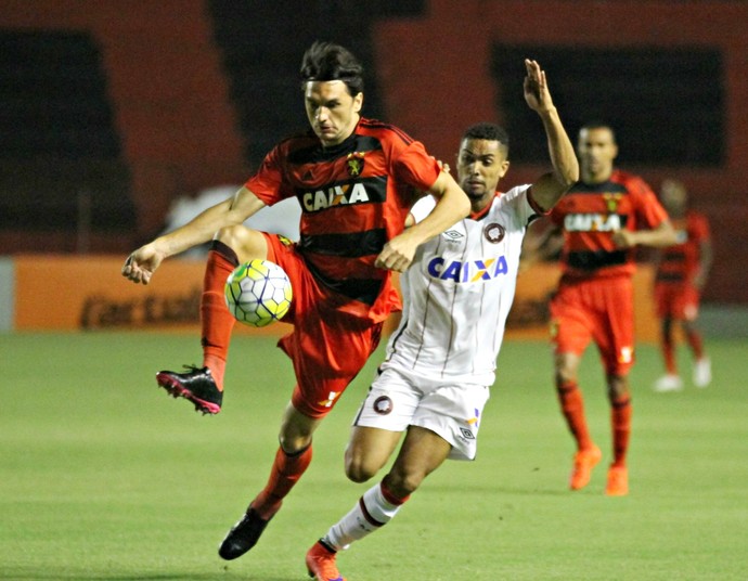 Sport x Atlético-PR Série A (Foto: Aldo Carneiro / Pernambuco Press)