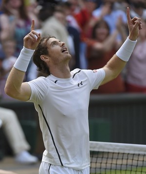 Andy Murray derrota Tomas Berdych e vai à final de Wimbledon (Foto: Reuters)