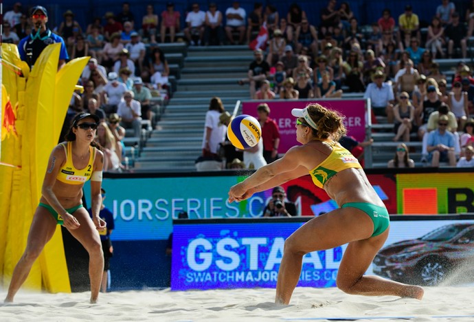 Larissa e Talita vão às semifinais em Gstaad (Foto: Divulgação/FIVB)