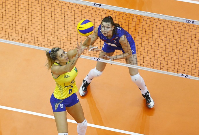 Brasil dominou as russas e saiu vencedor no GP (Foto: Divulgação / FIVB)