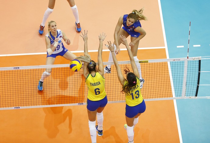 Goncharova e cia. foram totalmente suprimidas pelo time de Zé Roberto (Foto: Divulgação / FIVB)