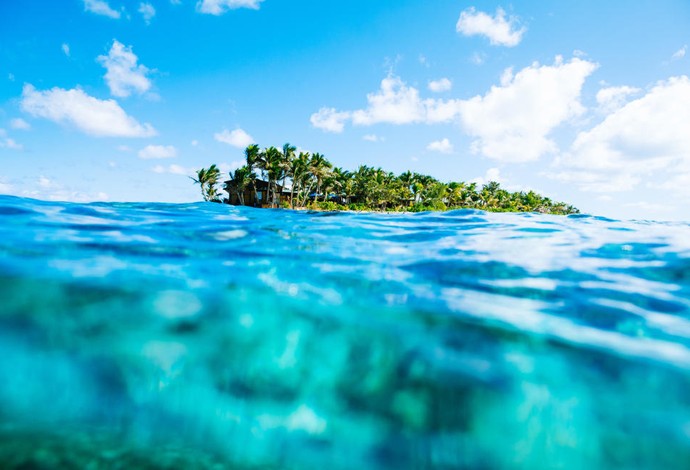 Namotu vista de baixo d'água - quinta etapa do Circuito Mundial nas Ilhas Fiji (Foto: WSL / Ed Sloane)