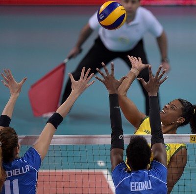 Vôlei Brasil x Itália Grand Prix  no Rio (Foto: Alexandre Loureiro/CBV)