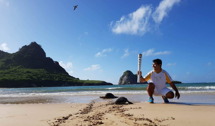 Tocha em Fernando de Noronha (Foto: Divulgação / Rio 2016)