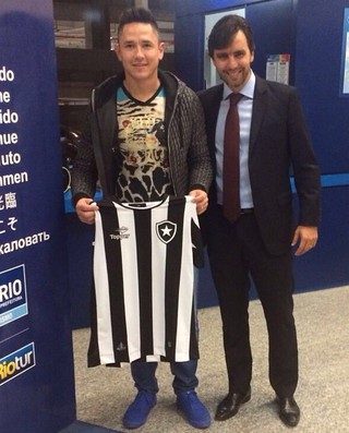 Gustavo Canales chega para o Botafogo (Foto: Twitter / Botafogo)