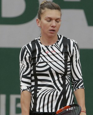 Simona Halep é eliminada em Roland Garros 2016 (Foto: Reuters)