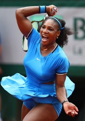 Serena Williams passa para as oitavas de final em Roland Garros (Foto: Getty Images)