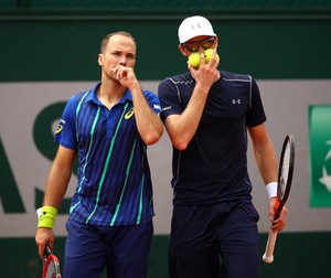 Bruno Soares vence em Paris (Foto: Clive Brunskill/Getty Images)