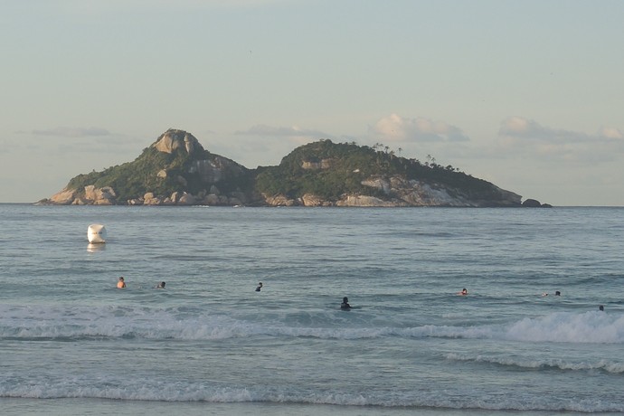 Postinho domingo Rio Pro surfe (Foto: David Abramvezt)