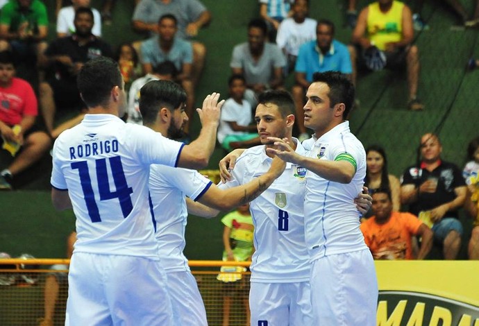 Brasil x Equador, Sul-Americano de Futsal (Foto: Ricardo Artifon/CBFS)