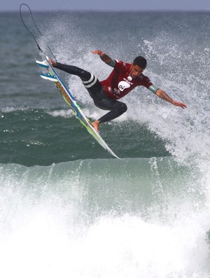 Aéreo nota 10 de Filipe Toledo na final do Rio Pro (Foto: Divulgação / WSL)