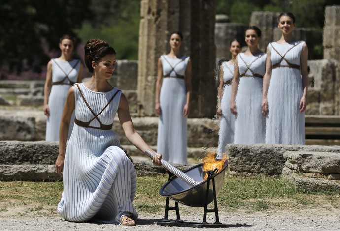 Cerimônia Tocha Olímpica (Foto: AP Photo/Thanassis Stavrakis)