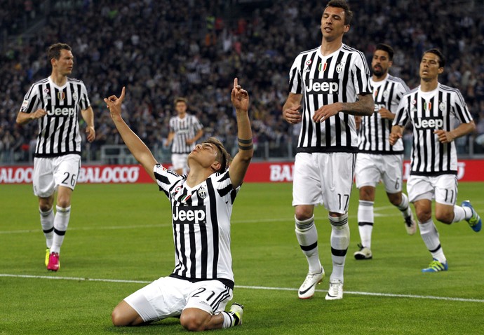 Dybala comemora gol diante do Lazio (Foto: REUTERS/Alessandro Garofalo)