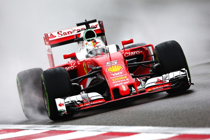 Sebastian Vettel lidera terceiro treino livre no GP da China (Foto: Getty Images)