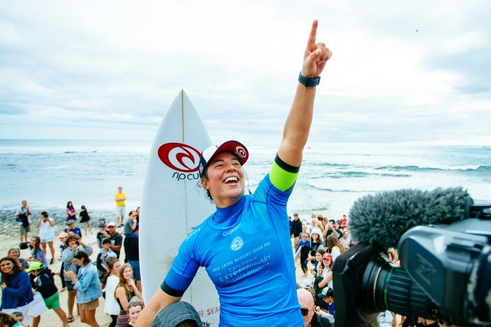 Tyler Wright comemora título da etapa de Margaret River (Foto: Divulgação/WSL)