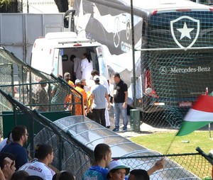 fluminense ramon ambulancia sub-20 (Foto: Edgard Maciel de Sá)