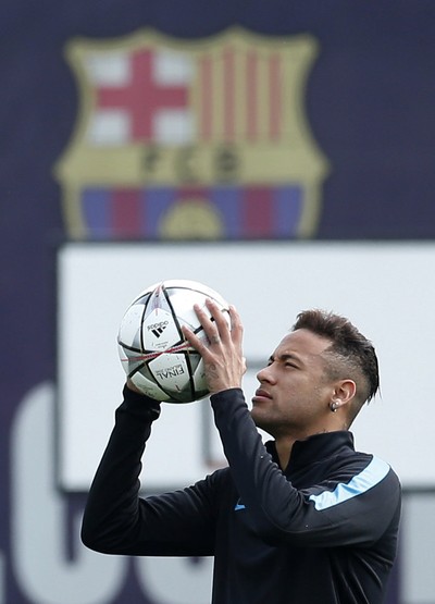 Neymar no treino do Barcelona (Foto: Reuters)