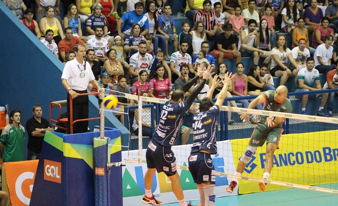 Taubaté Campinas semifinal Superliga (Foto: Rafinha Oliveira/Funvic/Taubaté)