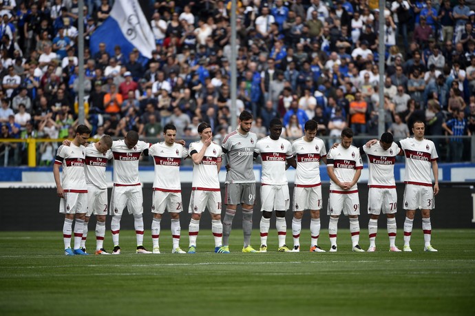 Homenagem Cesare Maldini, Atalanta x Milan (Foto: Olivier Morin / AFP)