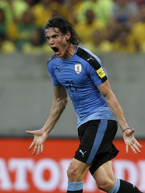 Cavani Brasil x Uruguai (Foto: Reuters)