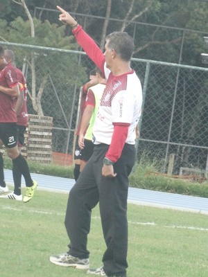 Ricardo Drubscky técnico do Tupi-MG (Foto: Bárbara Almeida)