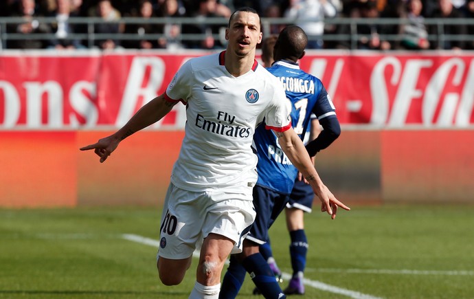 Ibrahimovic Troyes x PSG (Foto: AP)