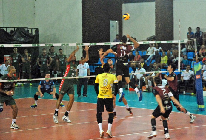 Juiz de Fora vôlei Campinas Superliga Masculina (Foto: Acesso Comunicação Jr.)