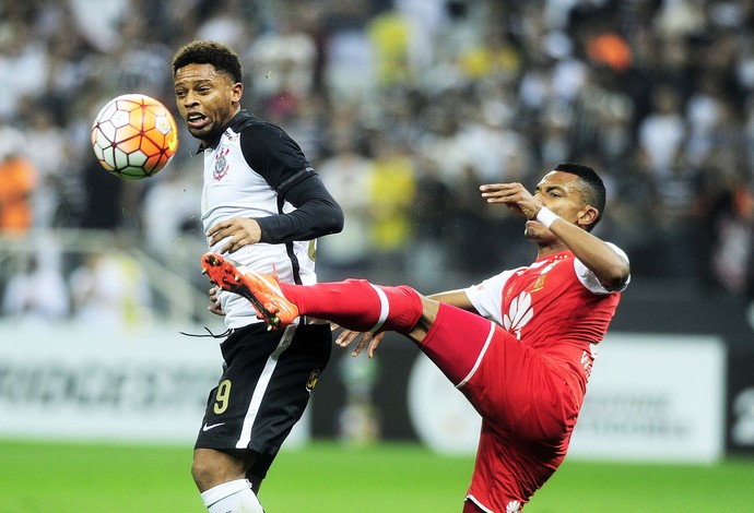 Corinthians x Santa Fé (Foto: Marcos Ribolli)