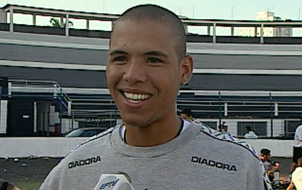 Luís Fabiano na Ponte Preta (Foto: Reprodução / EPTV)