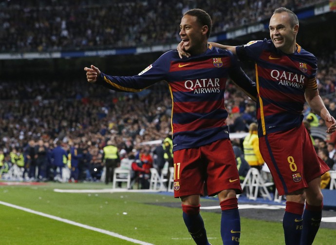 Neymar Iniesta Barcelona (Foto: Reuters)