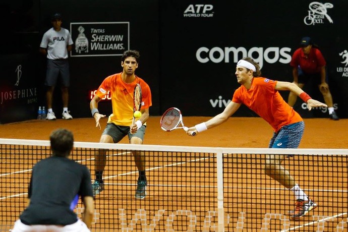 Thomaz Bellucci e Marcelo Demoliner perdem no Aberto do Brasil (Foto: Marcello Zambrana/DGW Comunicação)