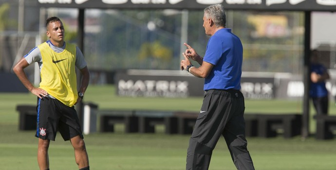 Maycon Tite Corinthians (Foto: Daniel Augusto Jr./Agência Corinthians)