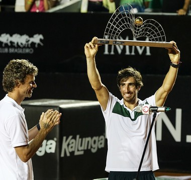 Gustavo Kuerten e Pablo Cuevas Rio Open (Foto: Fotojump)