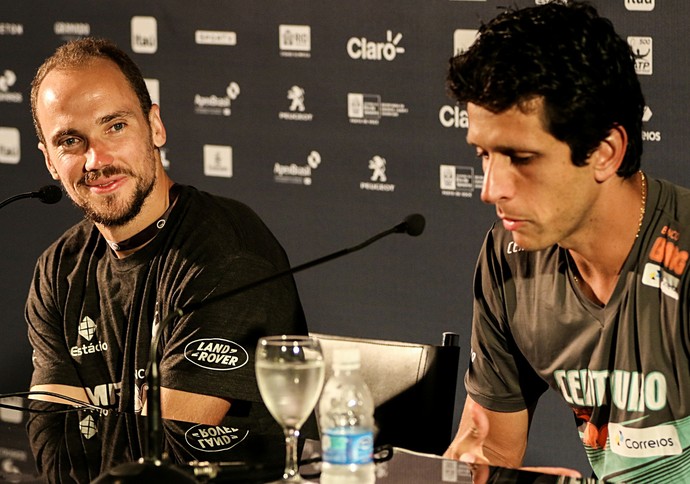 Bruno Soares e Marcelo Melo em coletiva de imprensa após derrota no Rio Open (Foto: Fotojump)