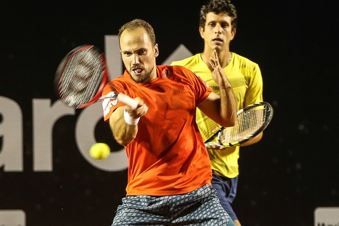 Marcelo Melo e Bruno Soares contra Thiem/Lajovic no Aberto do Rio (Foto: Fotojump)