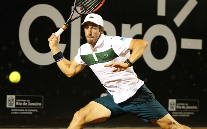 Pablo Cuevas na partida contra Thiago Monteiro no Aberto do Rio (Foto: Fotojump)