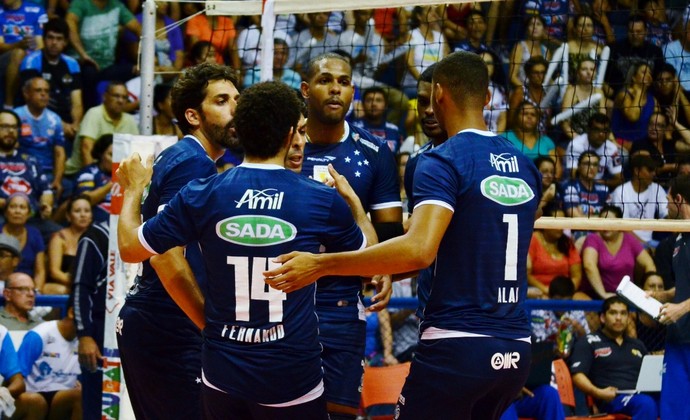 Vôlei Taubaté x Cruzeiro Sul-Americano 2016 (Foto: Danilo Sardinha/GloboEsporte.com)