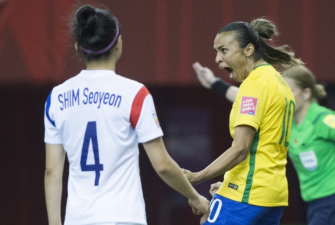 Marta Brasil Coreia do Sul Mundial (Foto: Graham Hughes / AP)