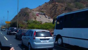 Acidente com o ônibus do Huracán (Foto: Twitter)