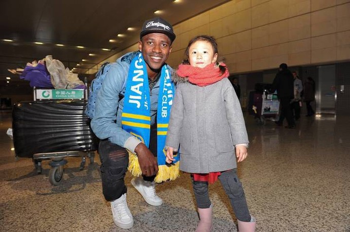 Ramires China Jiangsu Suning (Foto: Arquivo Pessoal)