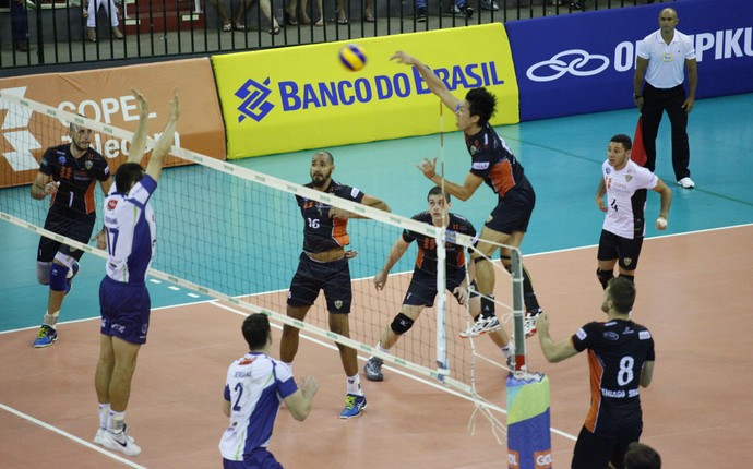 maringá x bento gonçalves superliga vôlei (Foto: Fernando Tanaka/Copel Telecom)