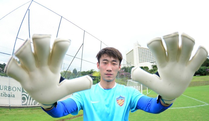 Zhang Lu goleiro reforço Tianjin Quanjian China Luxemburgo (Foto: Alexandre Vidal - Tianjian Quanjian)