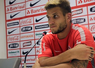 Rafael Moura centroavante Inter (Foto: Tomás Hammes / GloboEsporte.com)