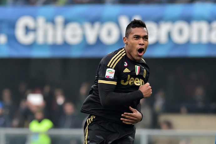 Alex Sandro Juventus Chievo (Foto: AFP)