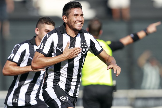 Yaca, Botafogo, comemora gol contra Bangu (Foto: Crédito: Vitor Silva / SSpress / Botafogo)