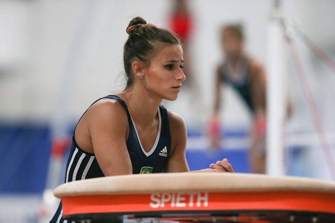 Jade Barbosa no treinamento no Rio de Janeiro neste começo de ano (Foto: Ricardo Bufolin/CBG)