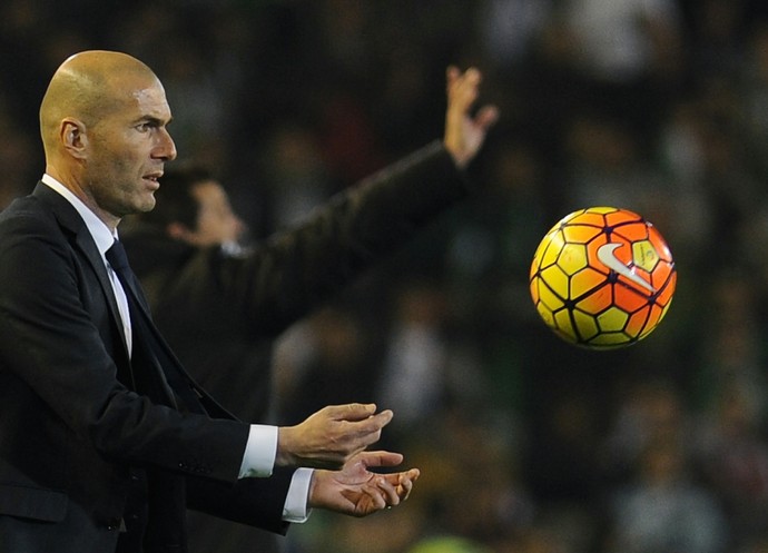 Zidane Real Madrid (Foto: AFP)