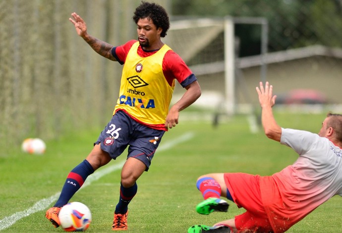 Otávio Atlético-PR Marcílio Dias (Foto: Site oficial do Atlético-PR/Gustavo Oliveira)